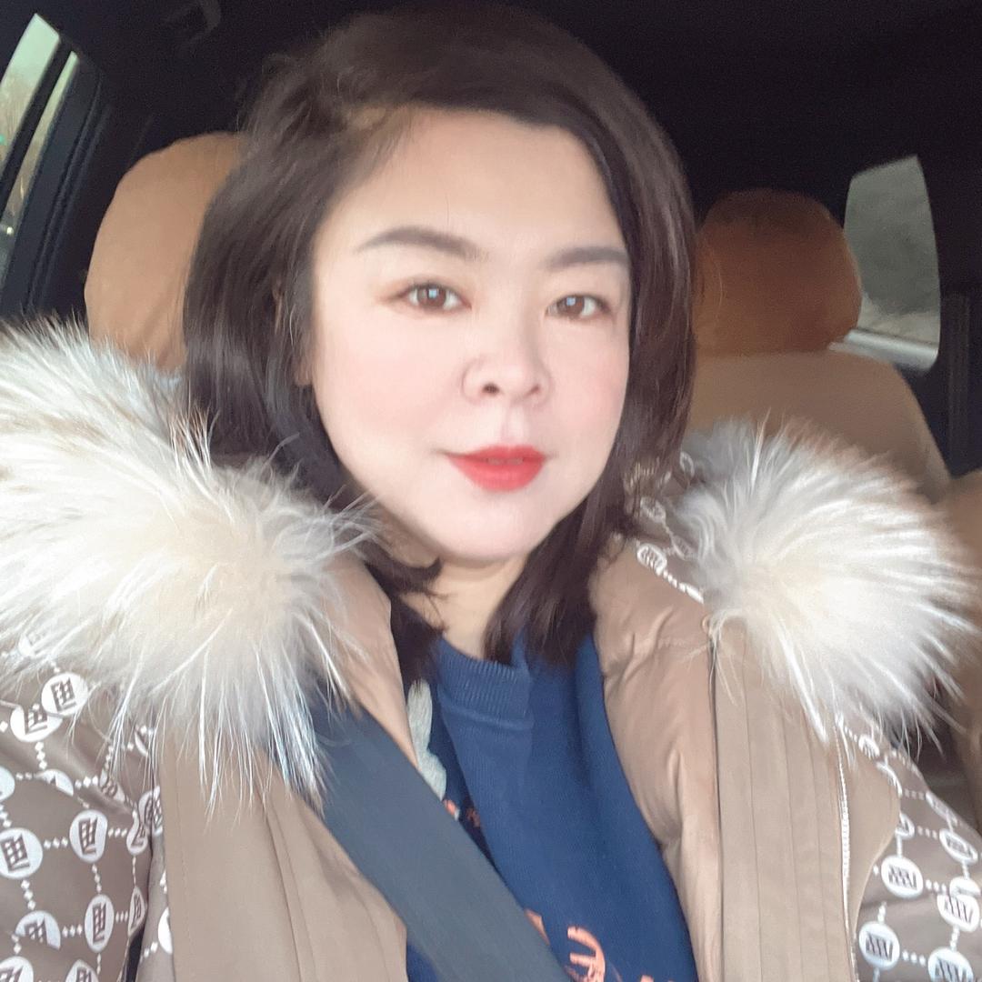 大连鸿维装饰广告有限公司