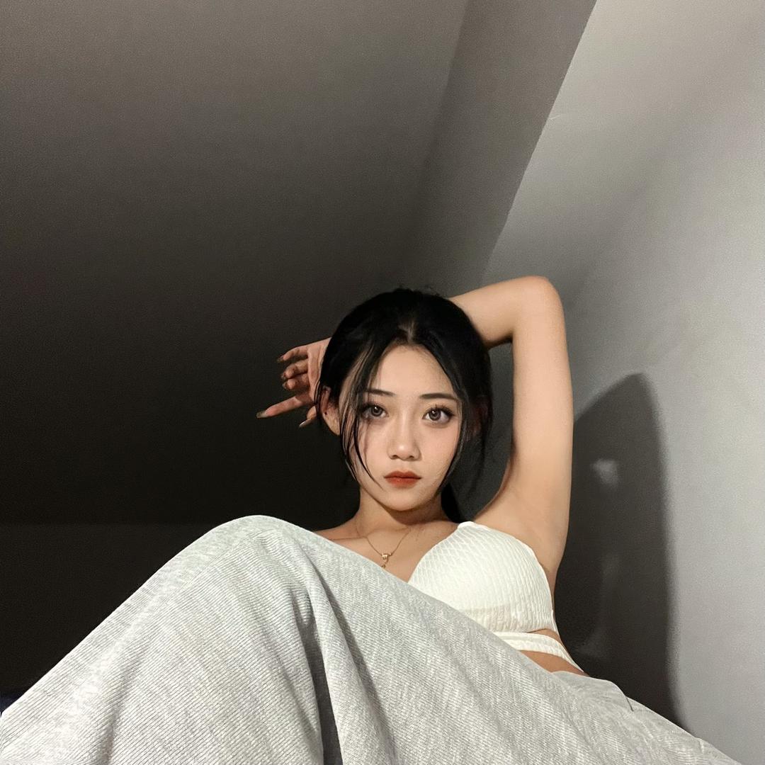 巧克力爱吃美女
