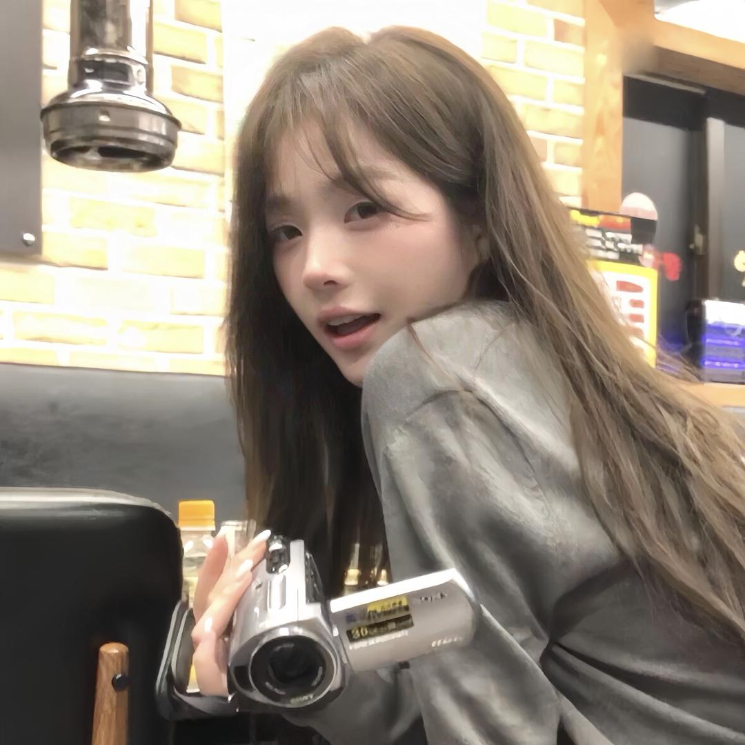 啾啾w.