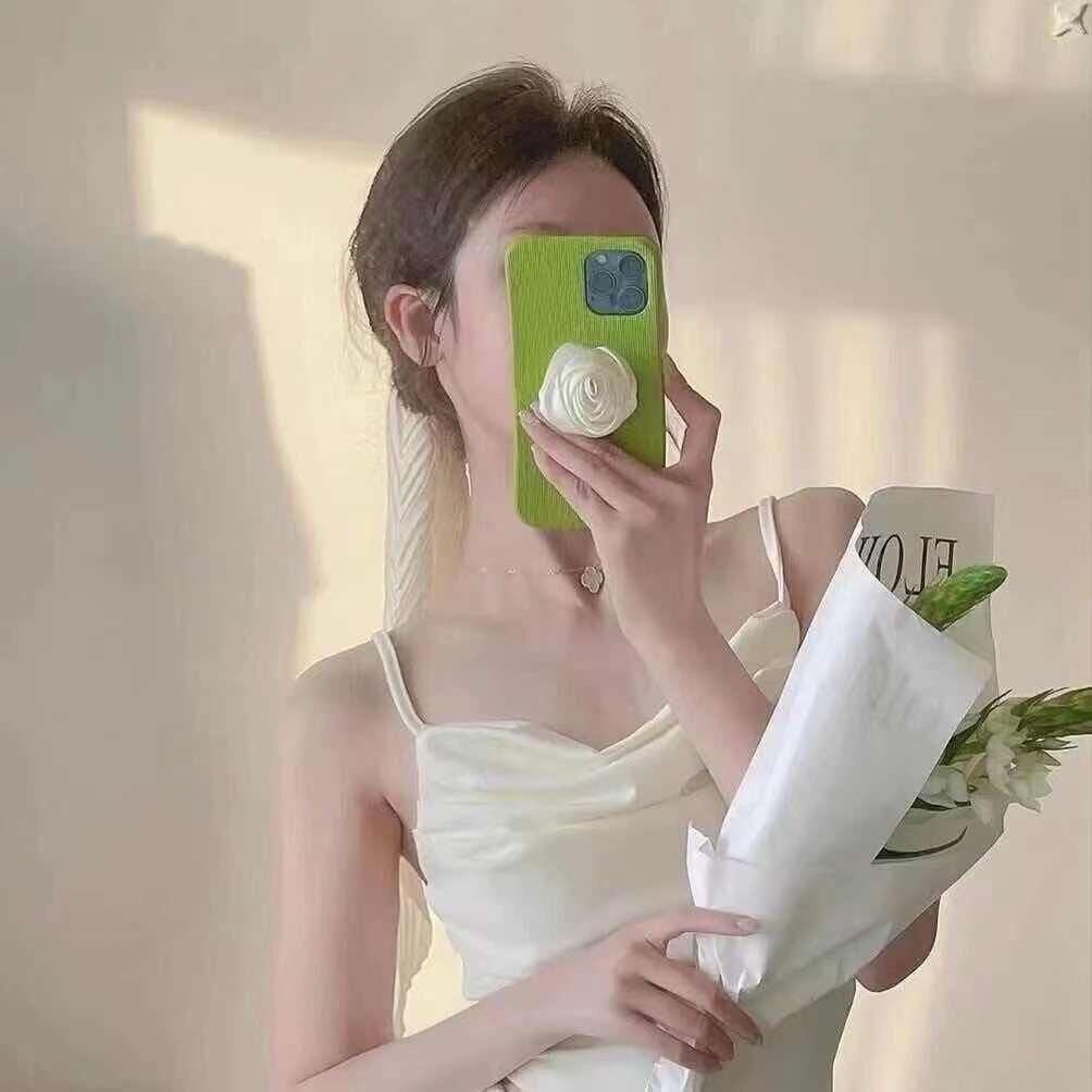 一个小酒窝窝