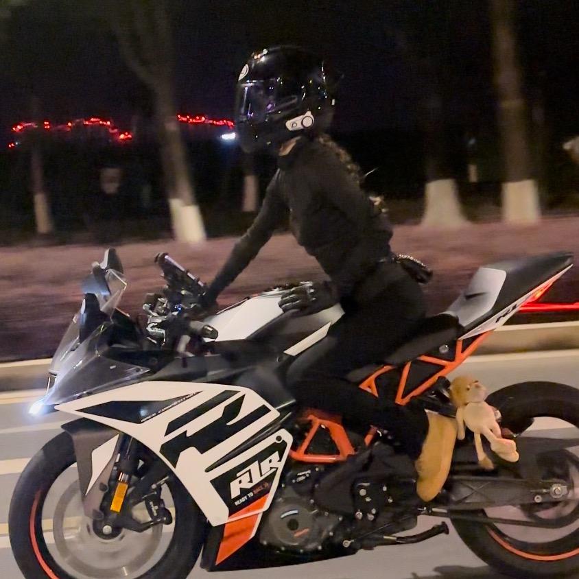 卖摩托的肉妹儿🏍️
