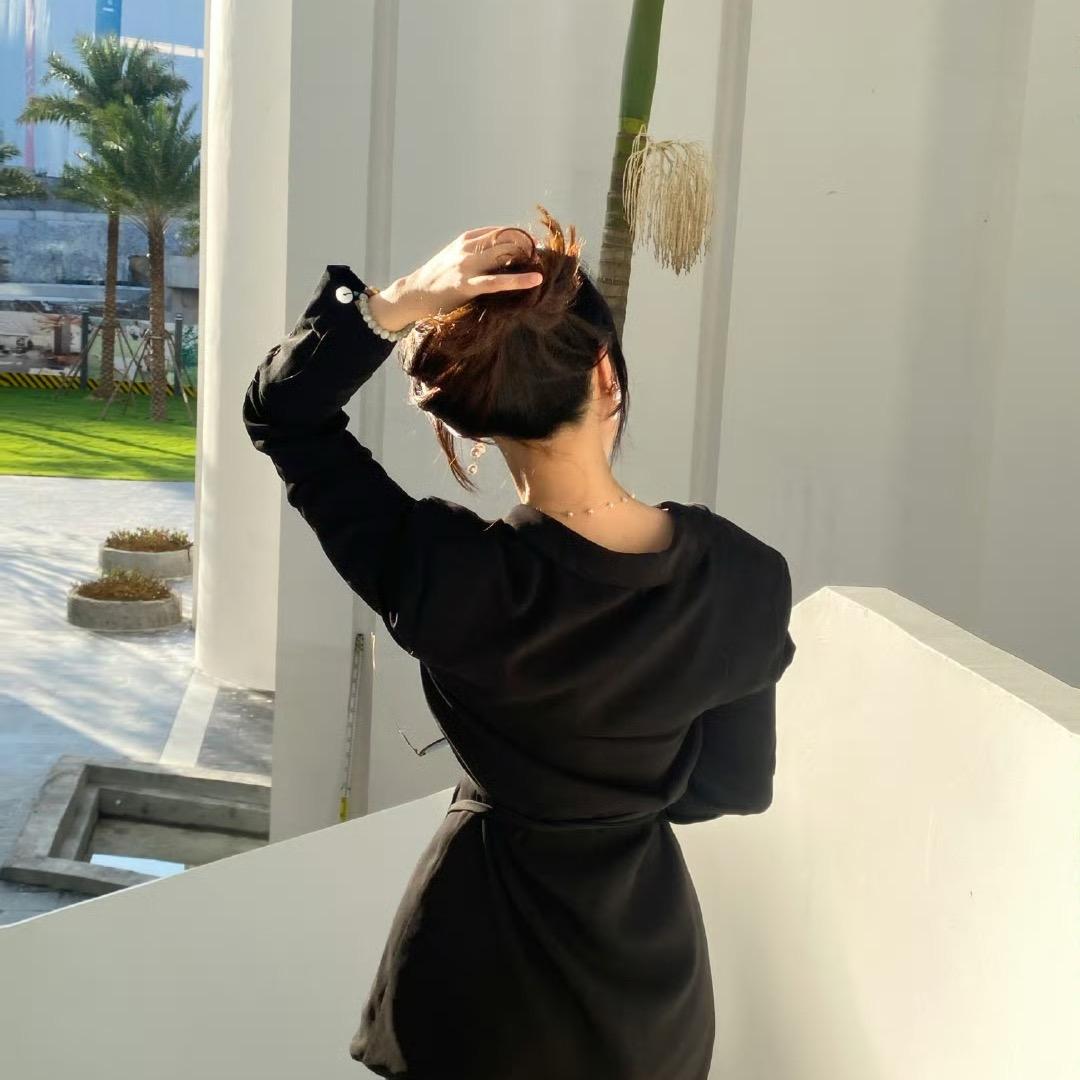 赚钱都给老婆花