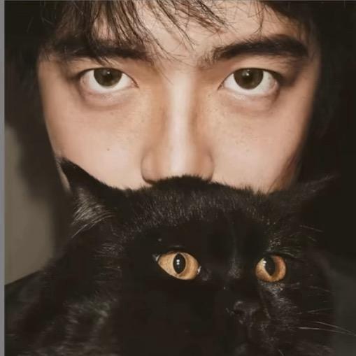 小伊/
