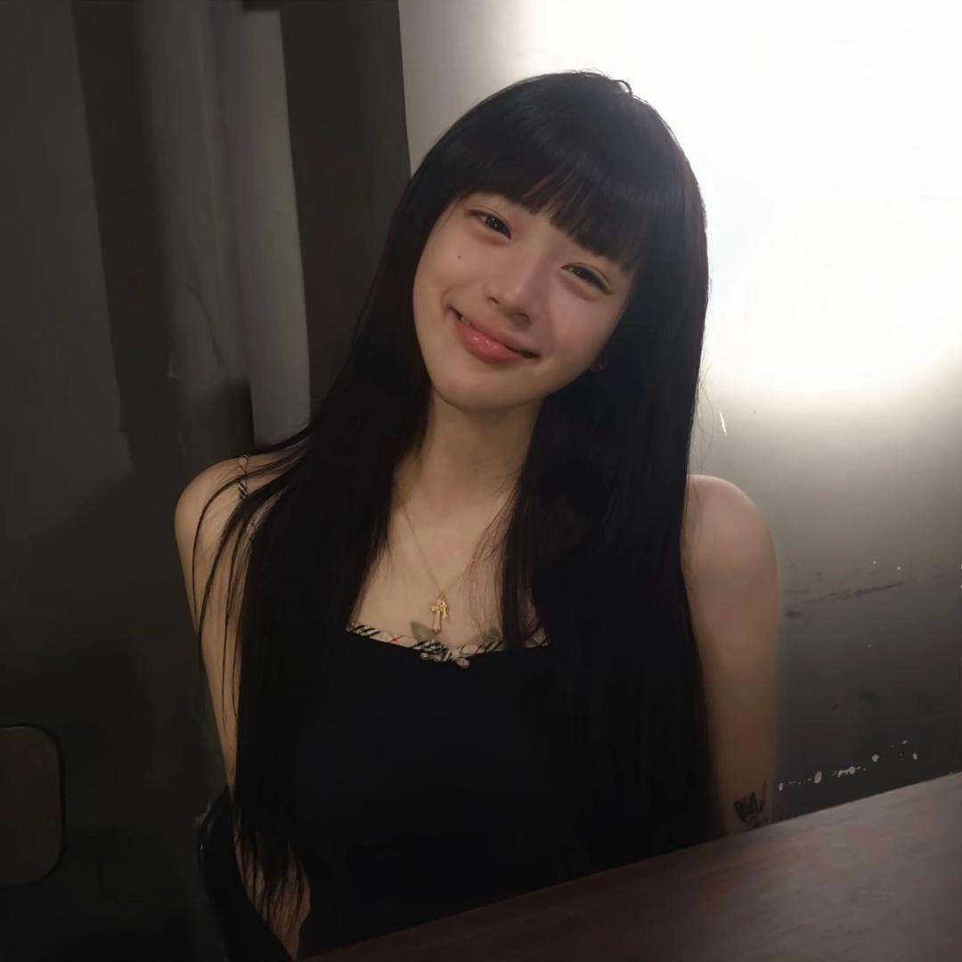 小然.