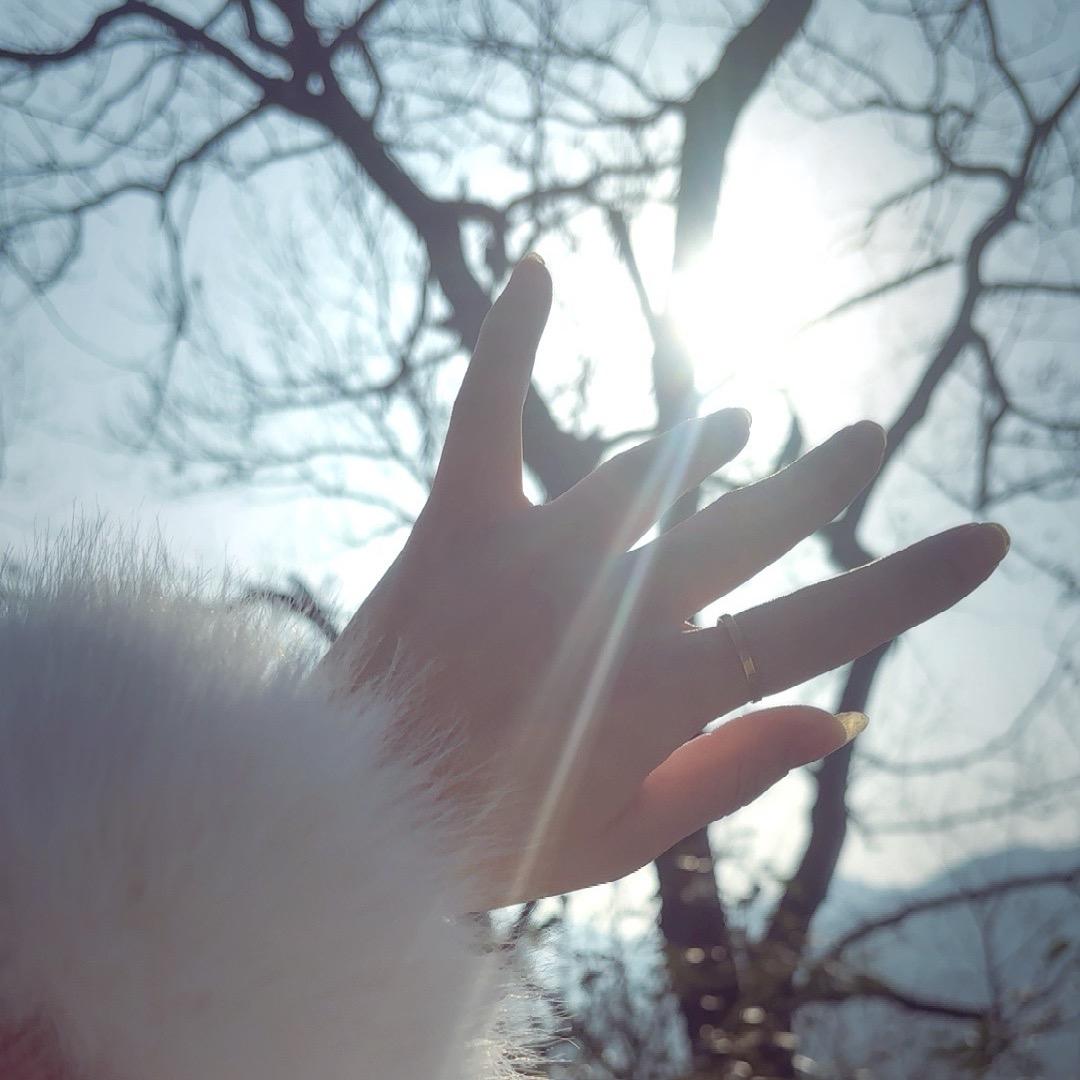 做个明媚的女子～