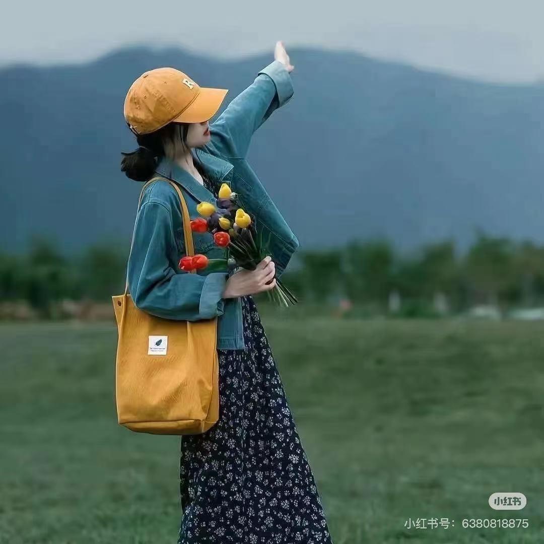 池塘小鱼仔