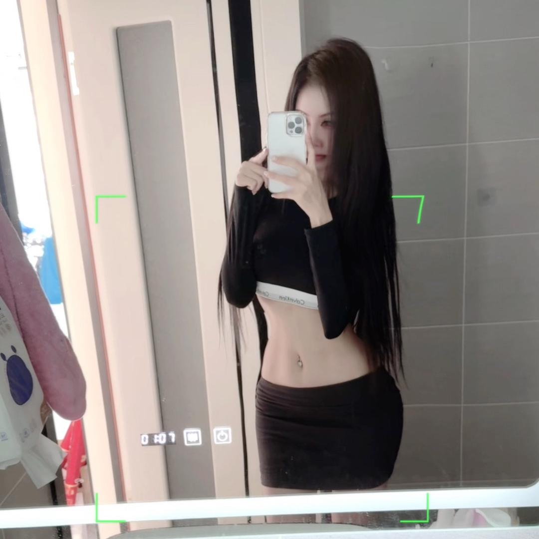 莹.