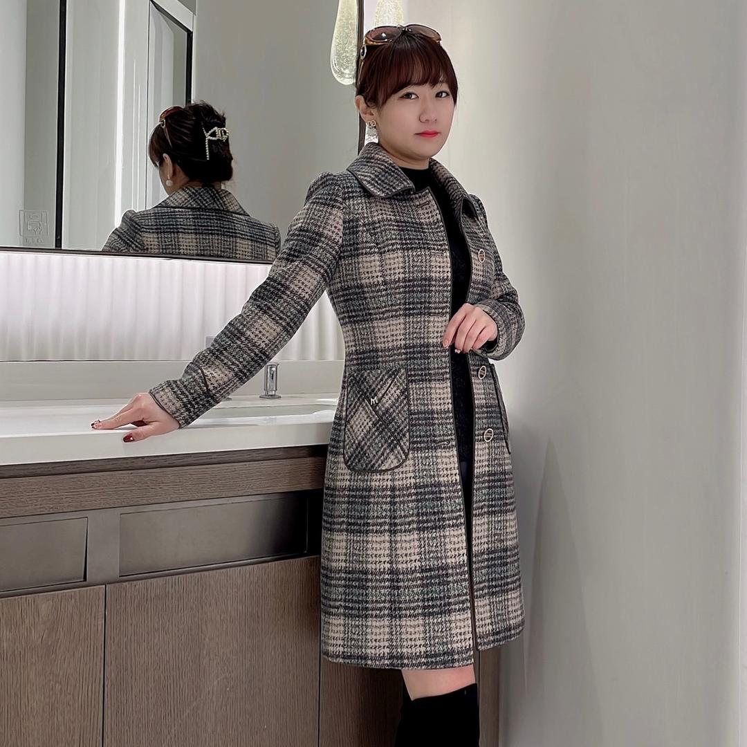 金柏兴源女装工厂店娜魅女装精选