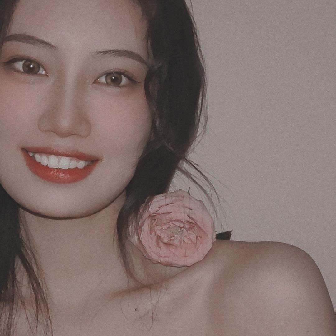 渡瑜伽普拉提-邱邱老师