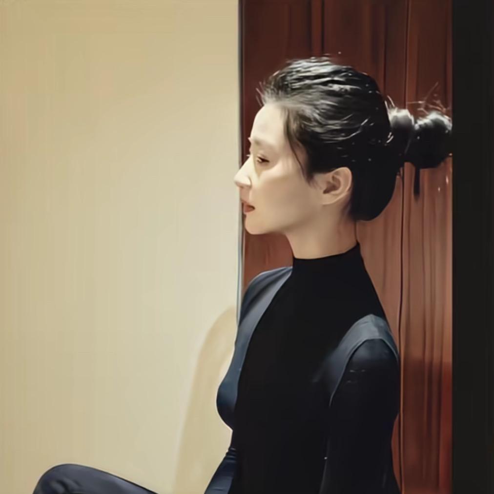 .👑.