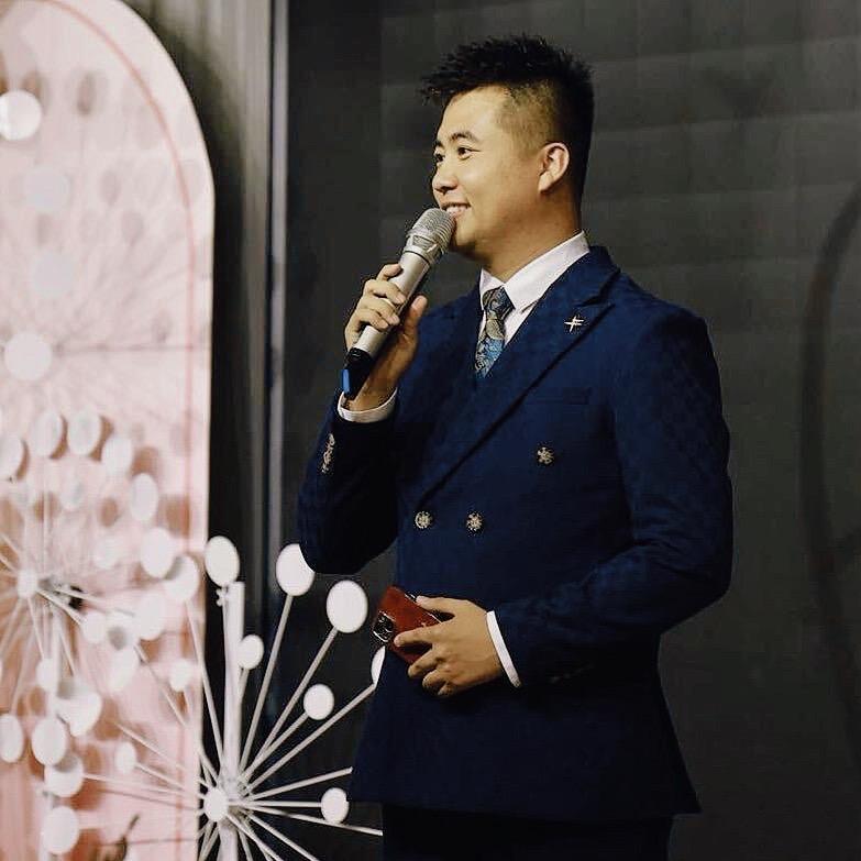 主持人🎤吴美颜