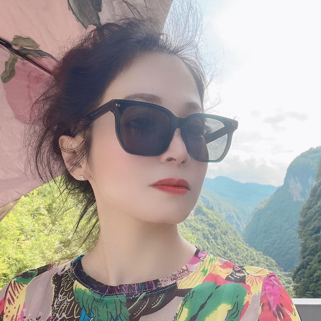 何猫💋🐯