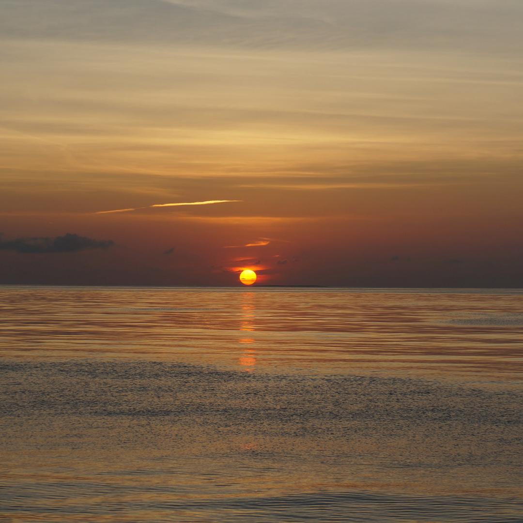 月暮海沉