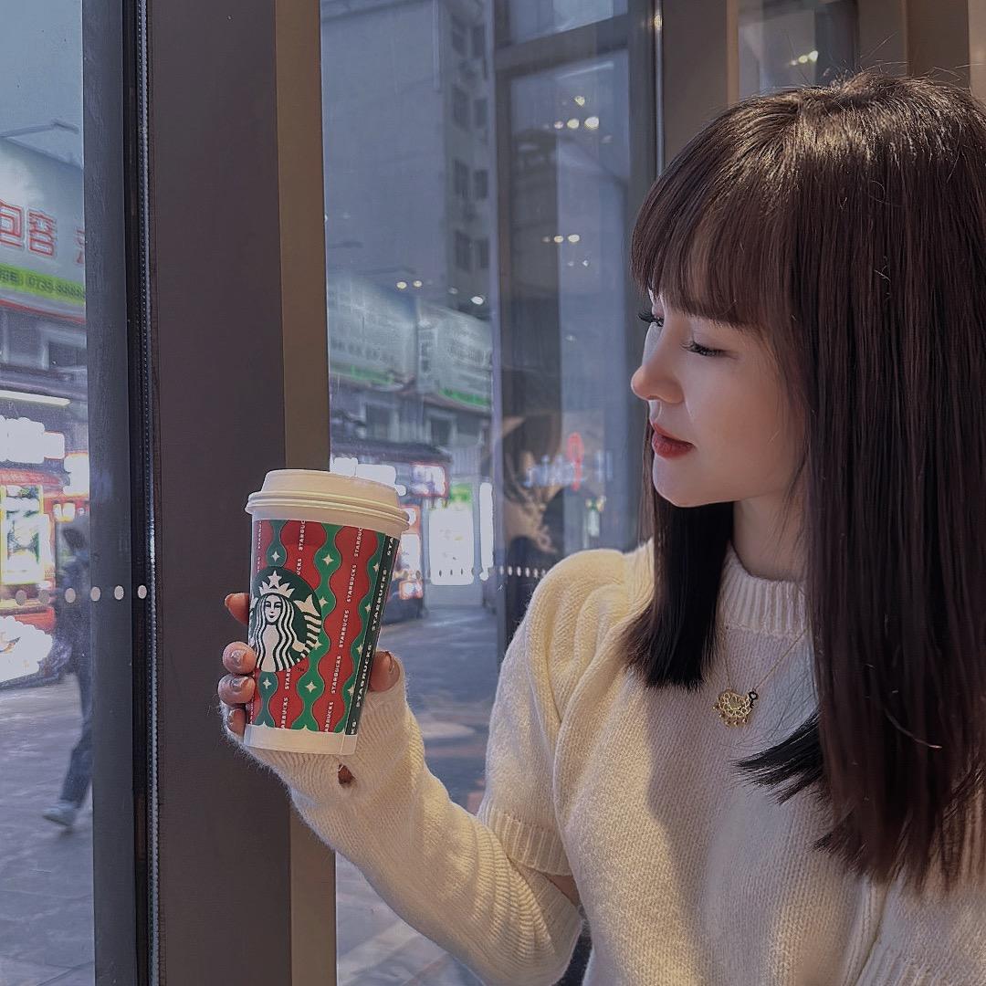 宜章县富豪路C Y 女装