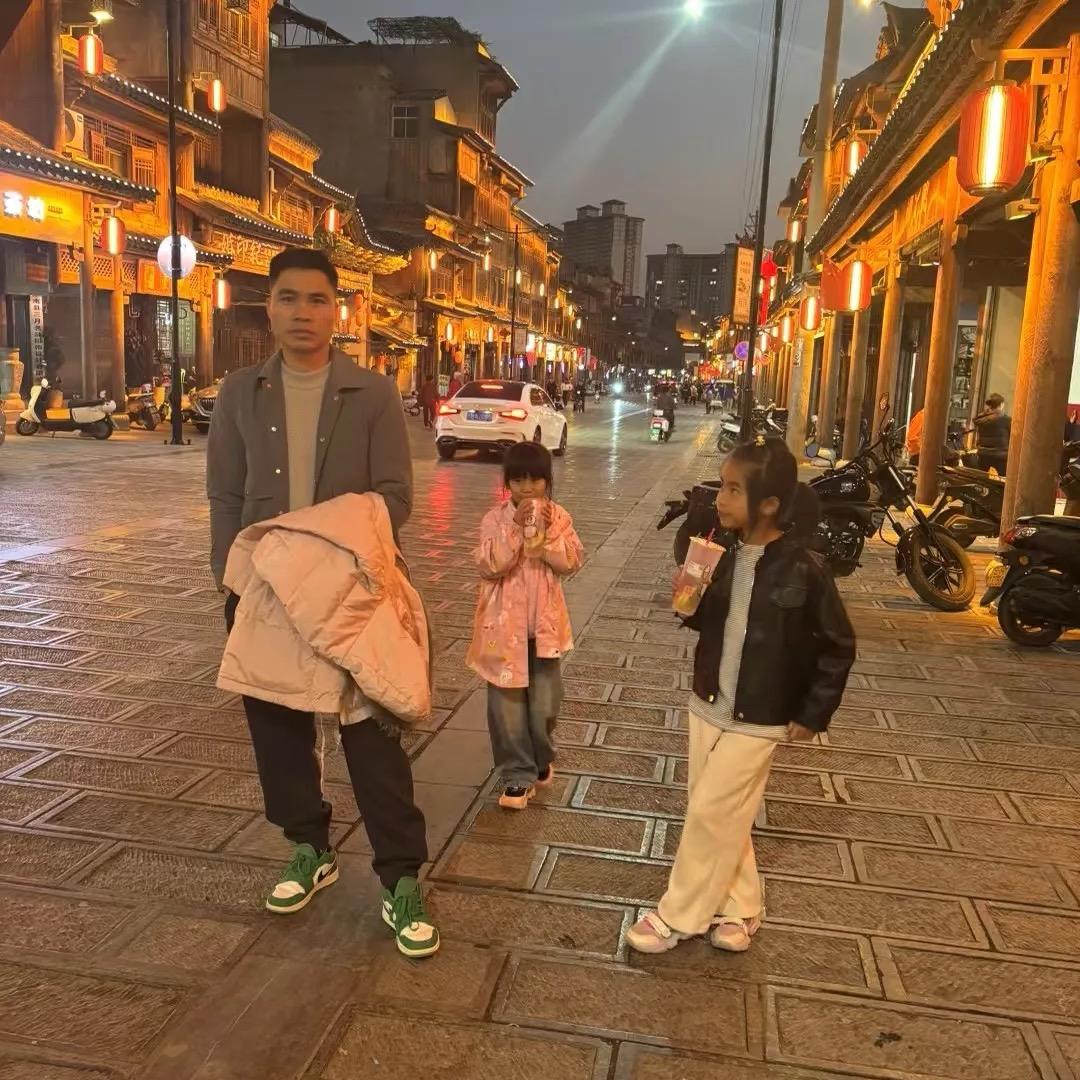 江文装饰《御虹仿石漆》