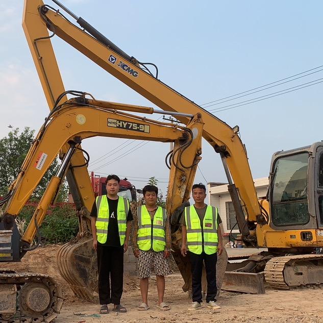 挖掘机培训宏途学校