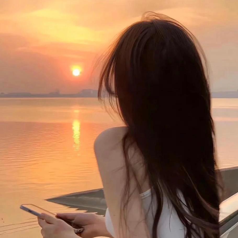 是莓莓吖