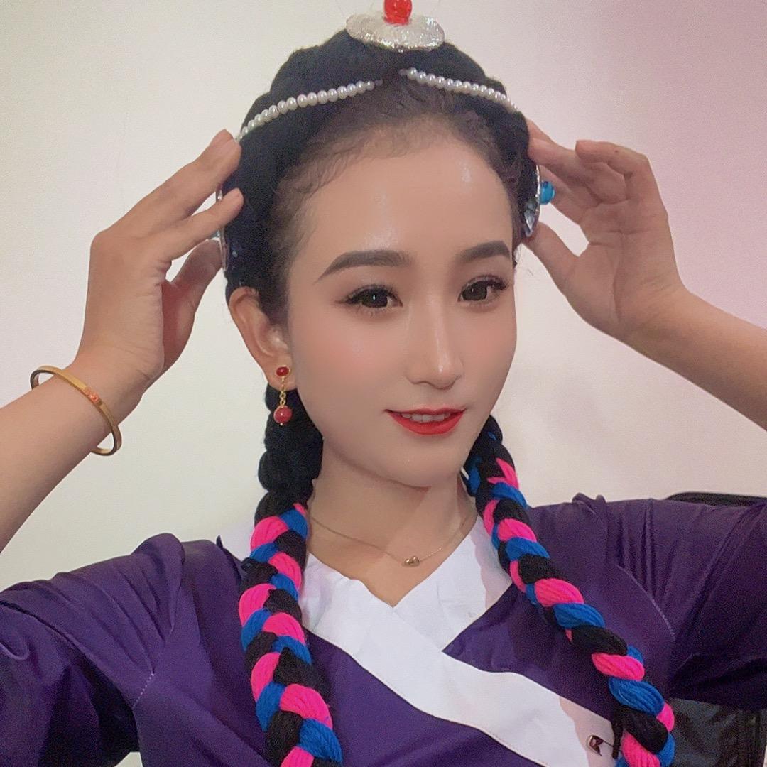 🐳90后的    芯砼💋