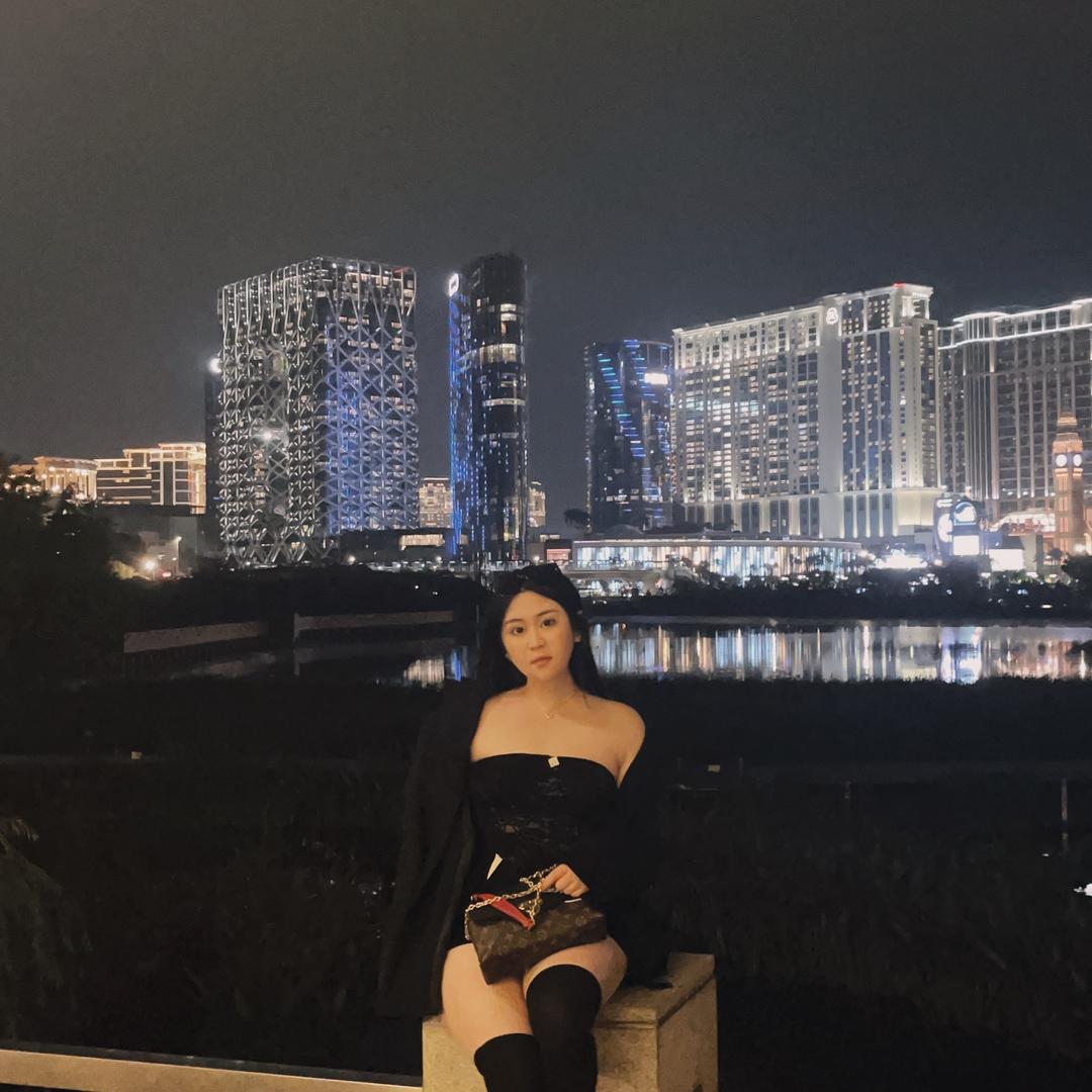 轰