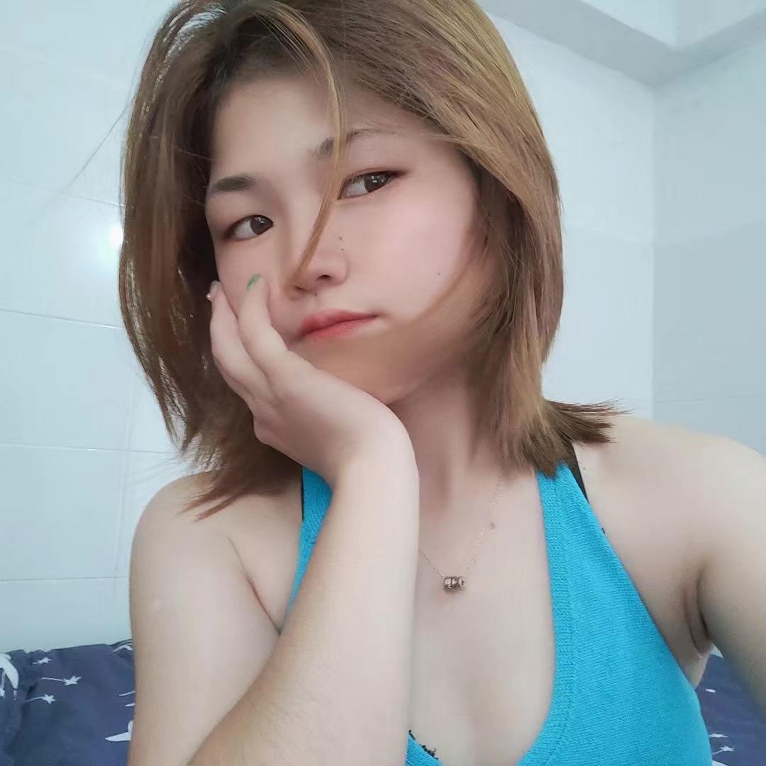 茉莉奶绿有点冰🧊