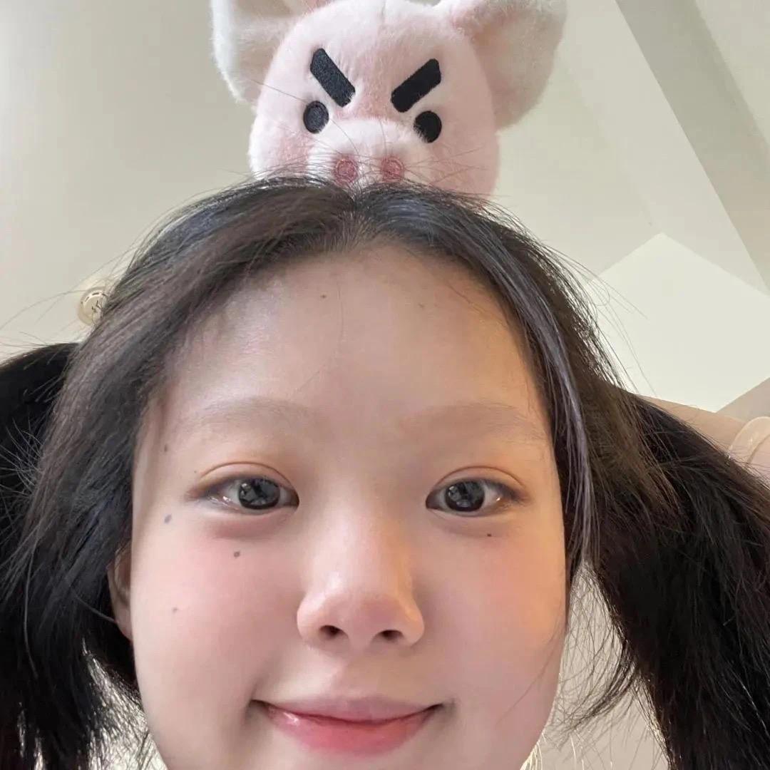 怪可爱的小周
