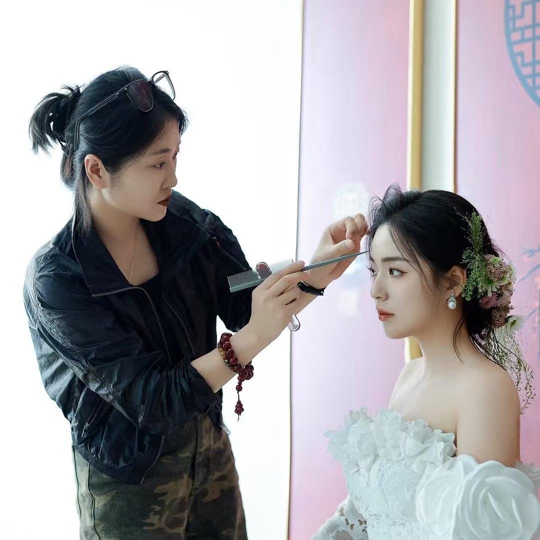 通榆初见婚纱礼服馆（700婚纱店已完工）