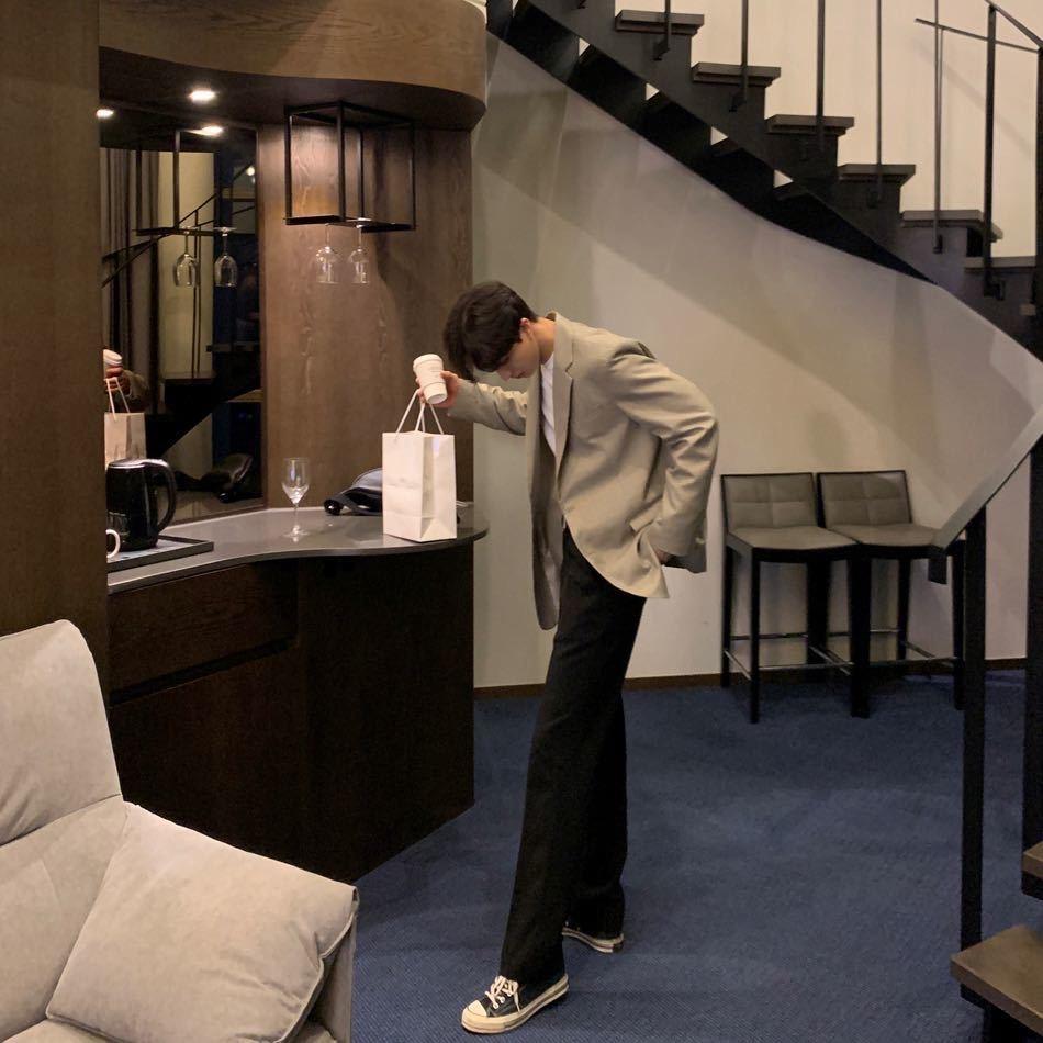 东赫原创发型设计