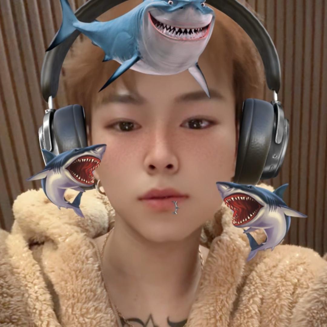 李知恩形象设计-伊宁