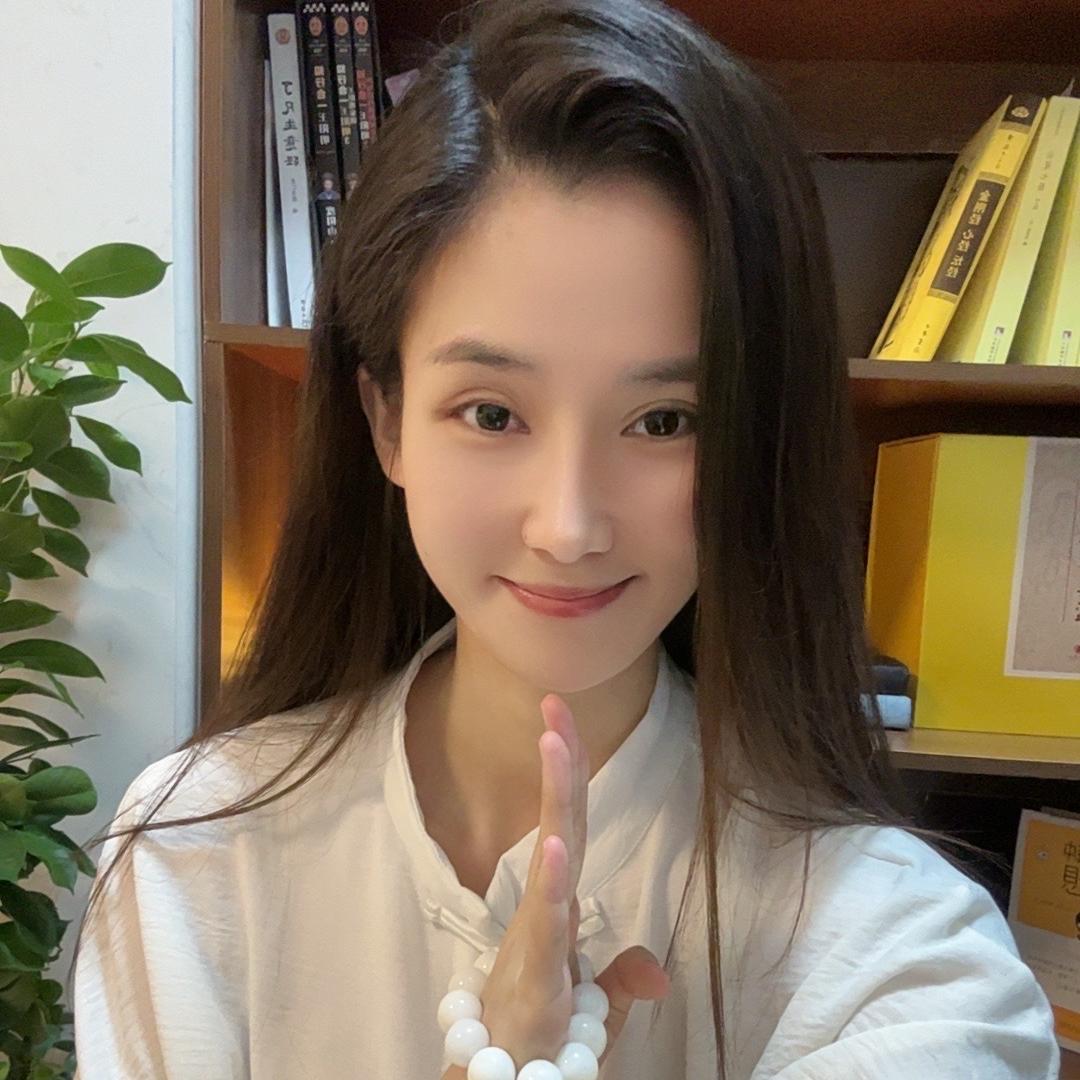 莲儿爱吃素