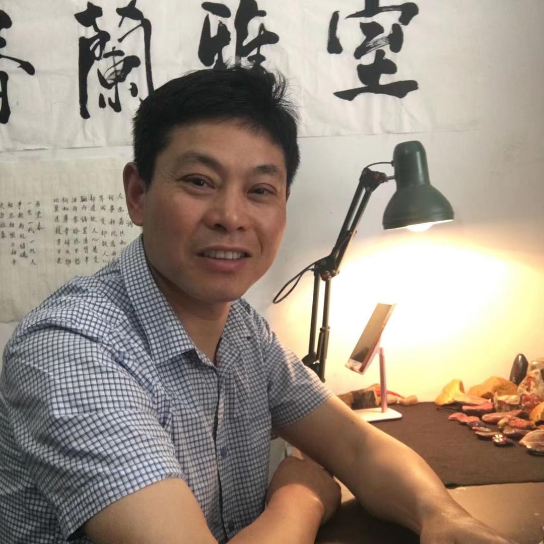至尊鸡血石