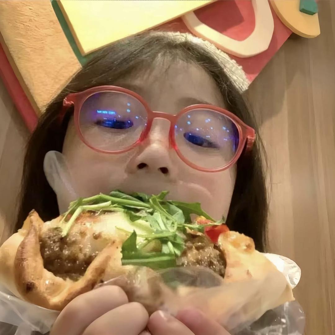 小欣饱饱
