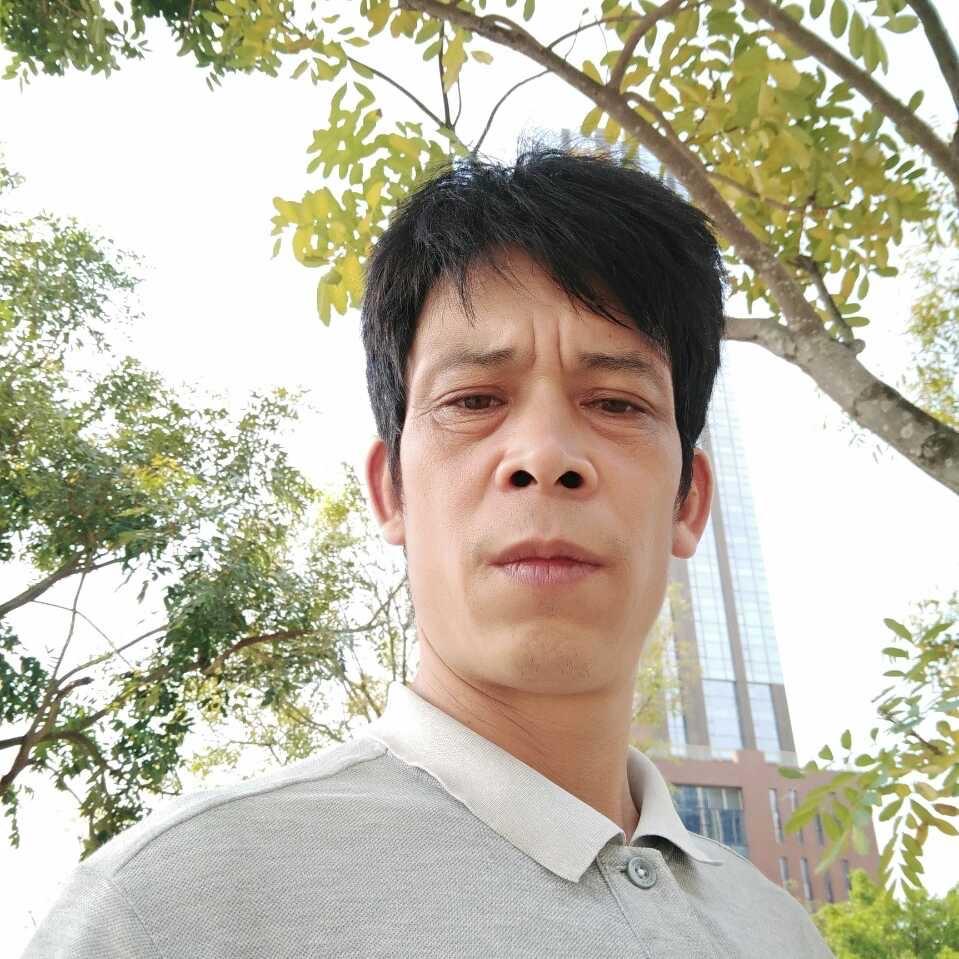 何坚
