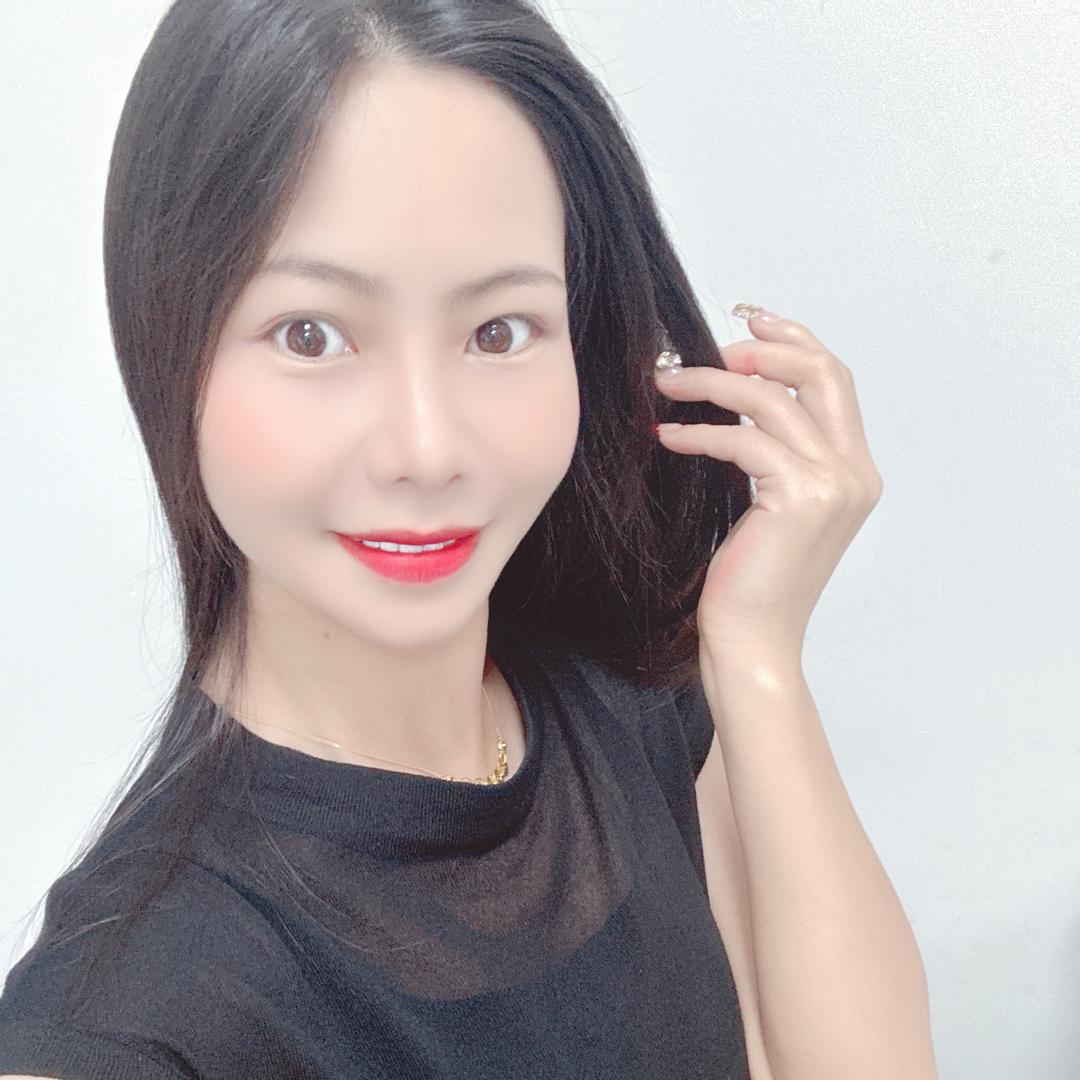 清镇发型师小曾