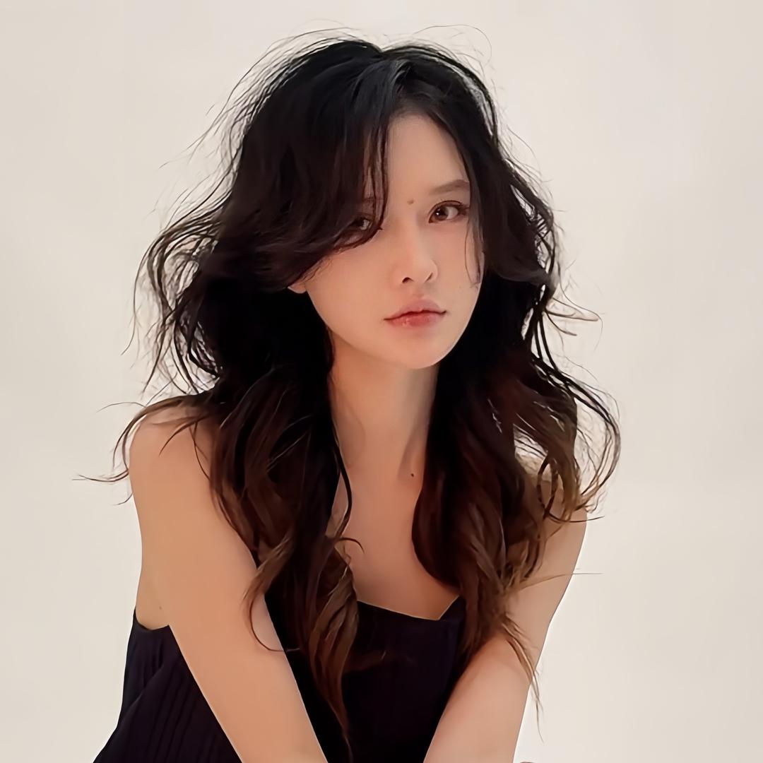 贝贝biuu（时尚穿搭）