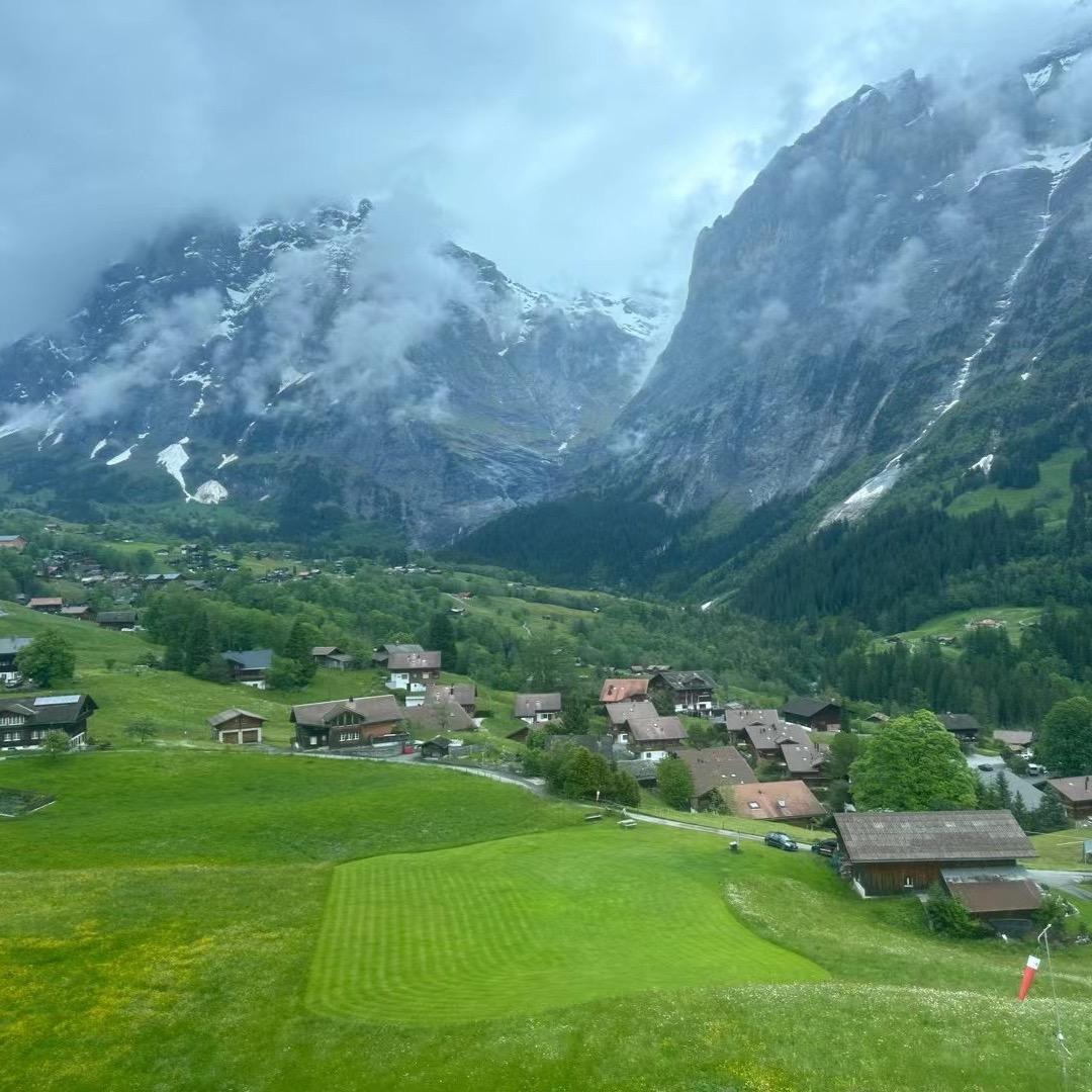 浑浑噩噩度余生