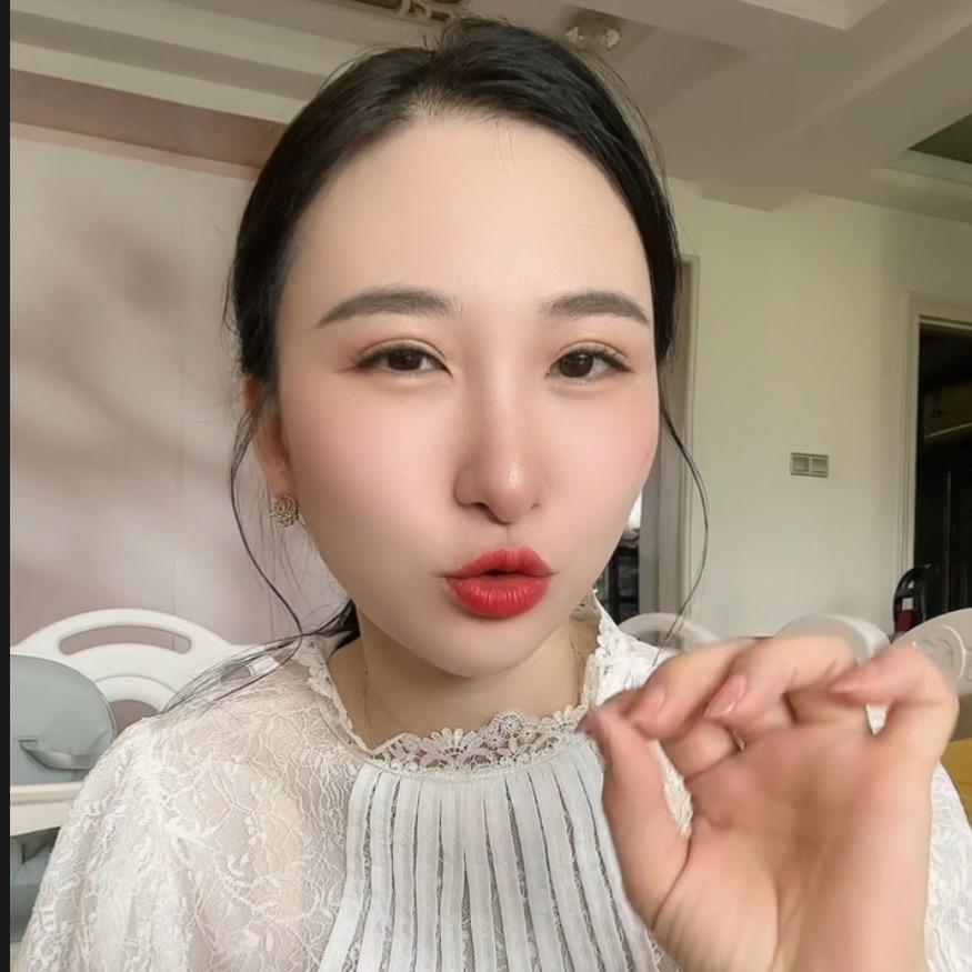菠萝妈咪是超人