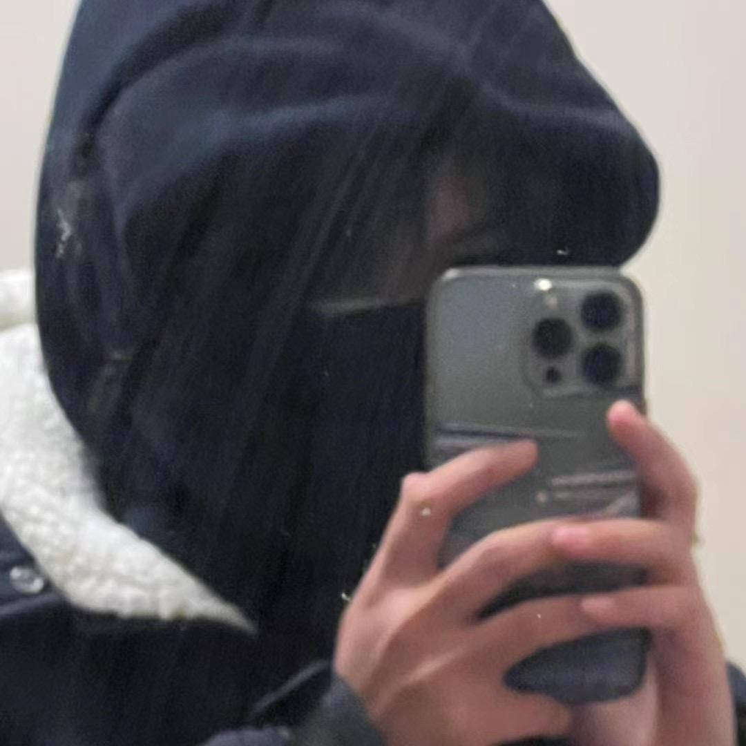 每桉
