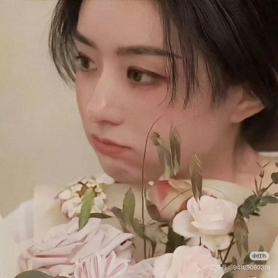 爱看萌萌鸡的小甜