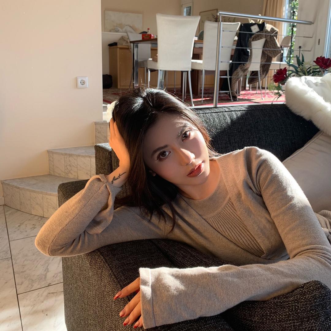 aknifebae