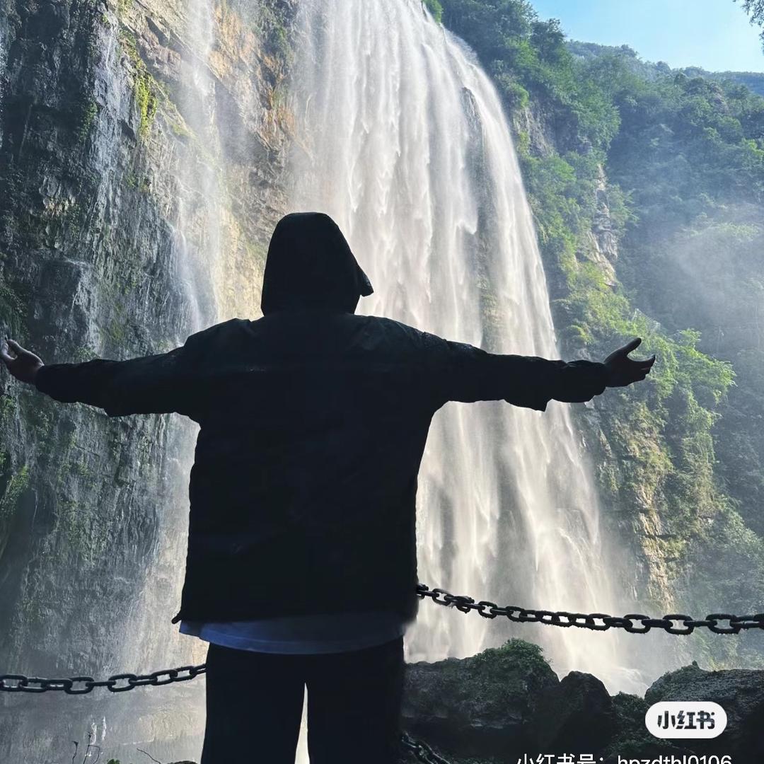 罗大顿　　　　　 🪳