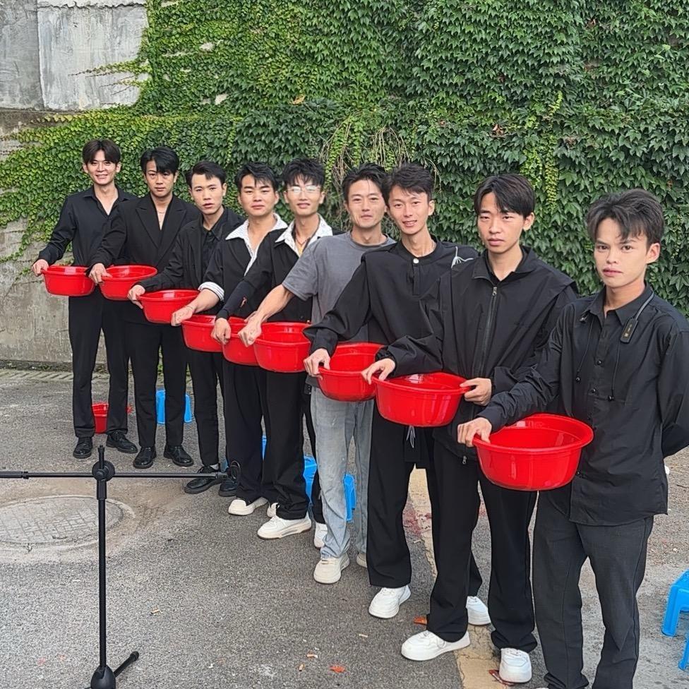 《TB山歌男团》