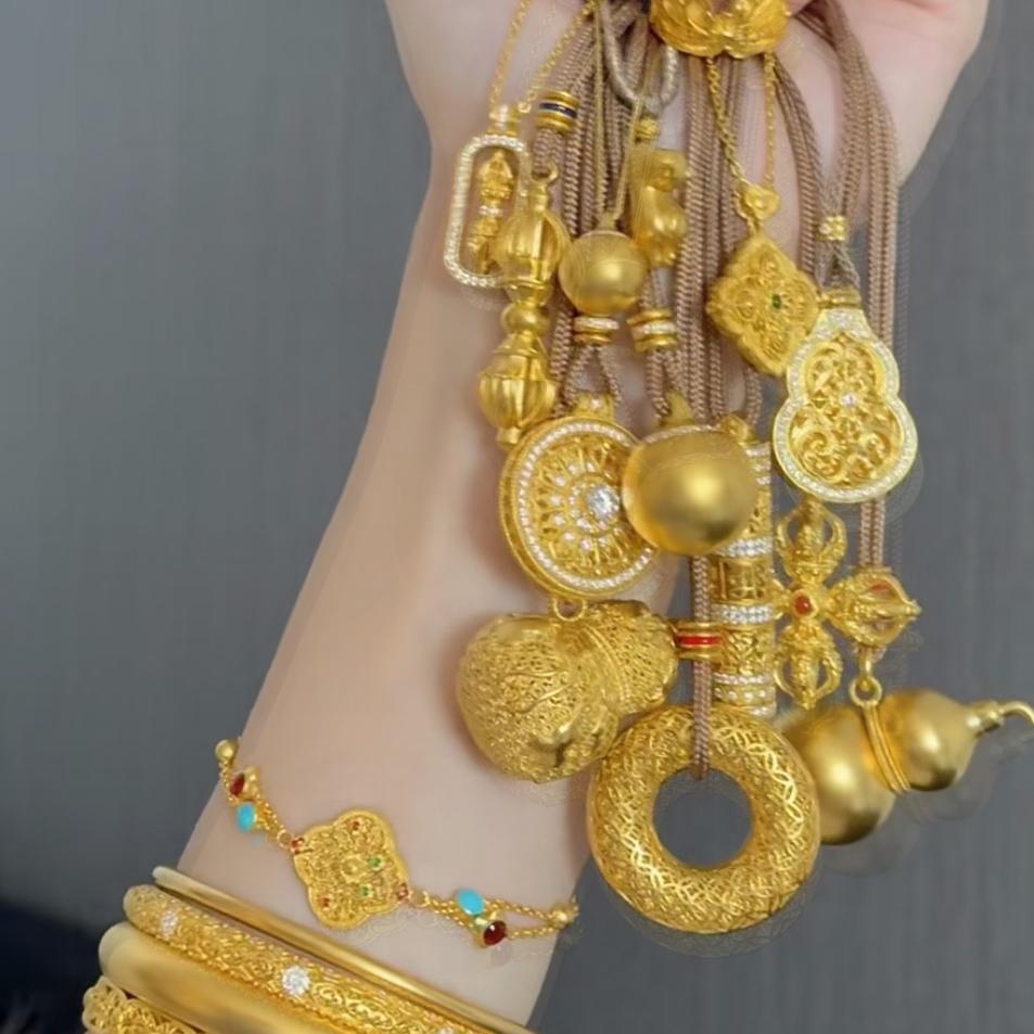 much gold饰品