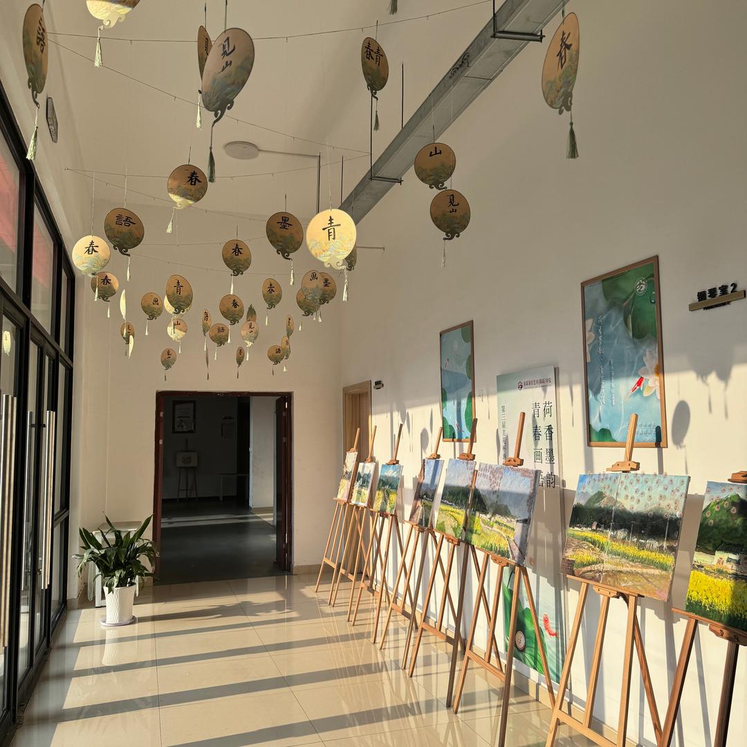 张家港艺术学校周老师