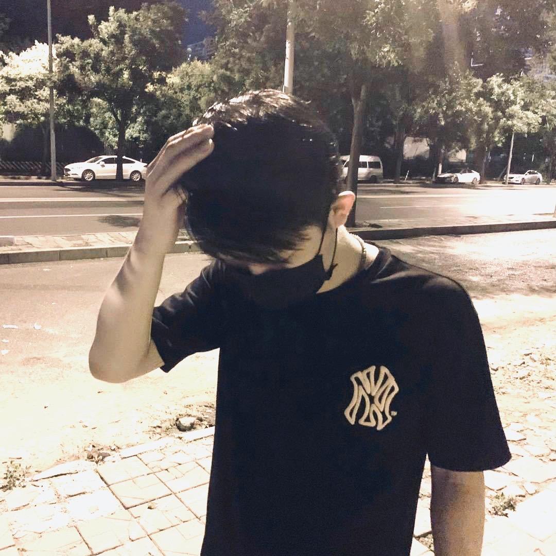夏龙宇