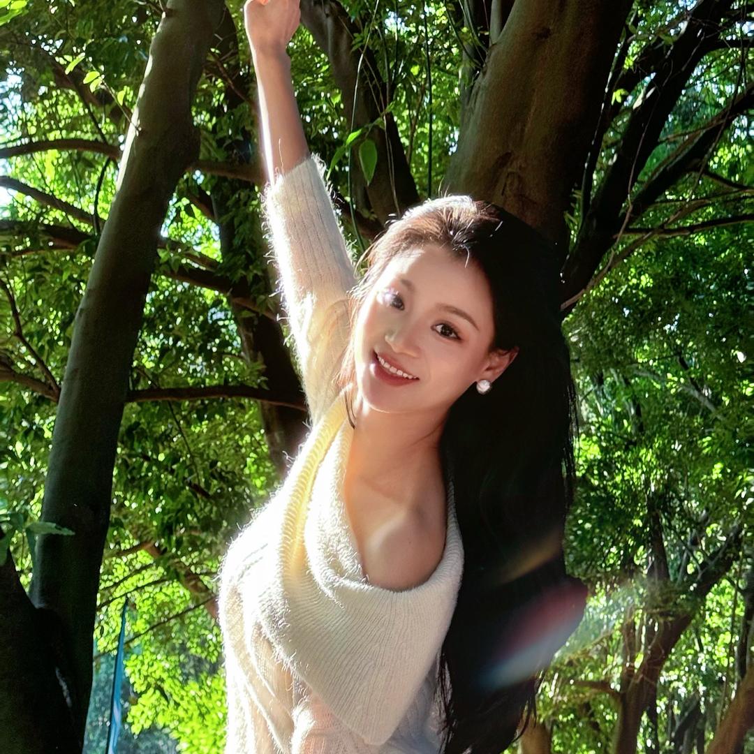 爱笑的眼睛🌻