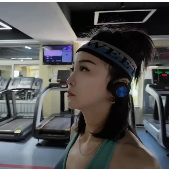 爱撸铁的李老丝