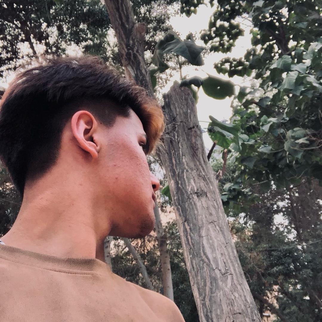 酷哥𝑆𝑎lAm🌓