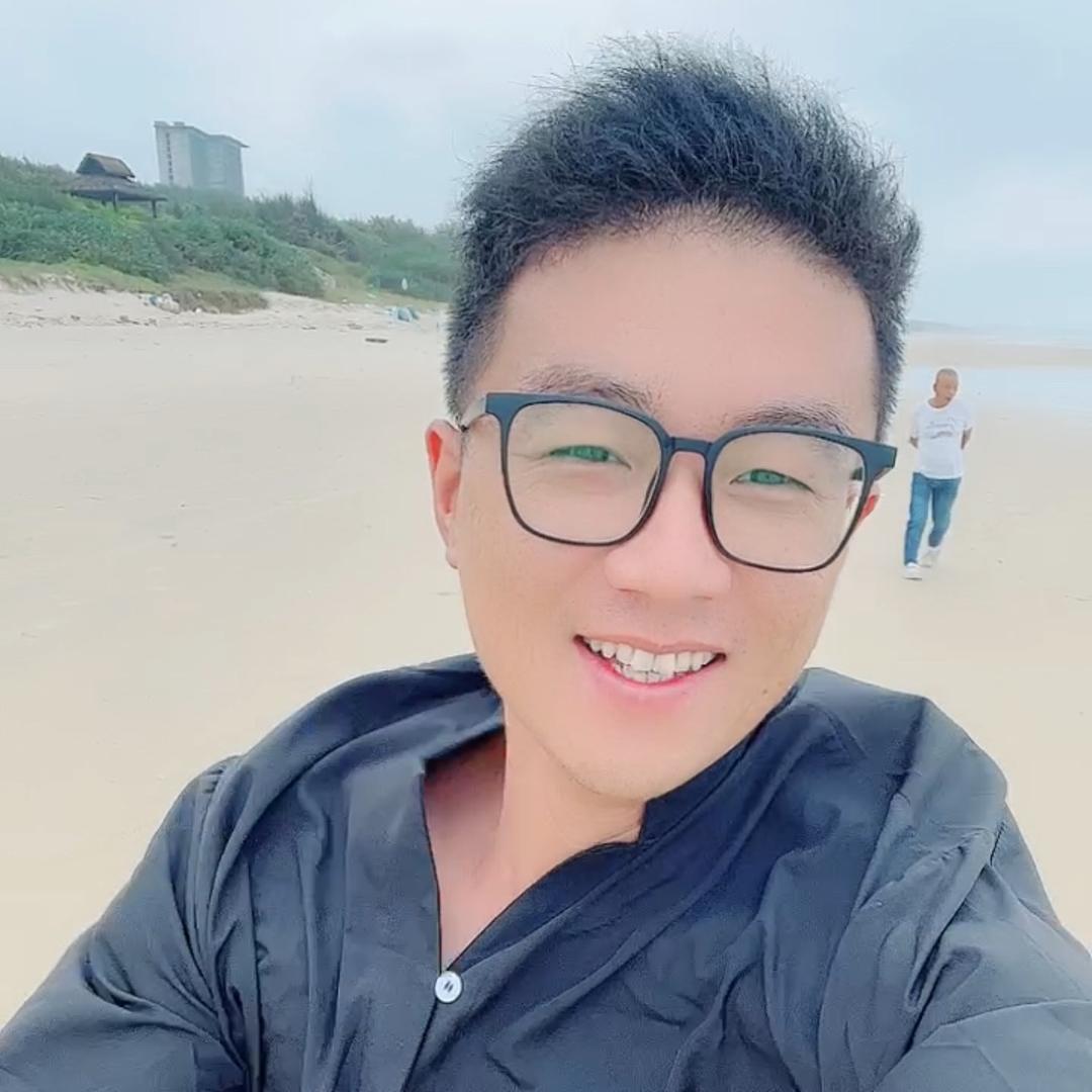 晓宇在路上