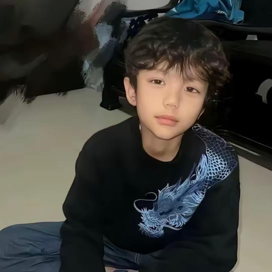 g o