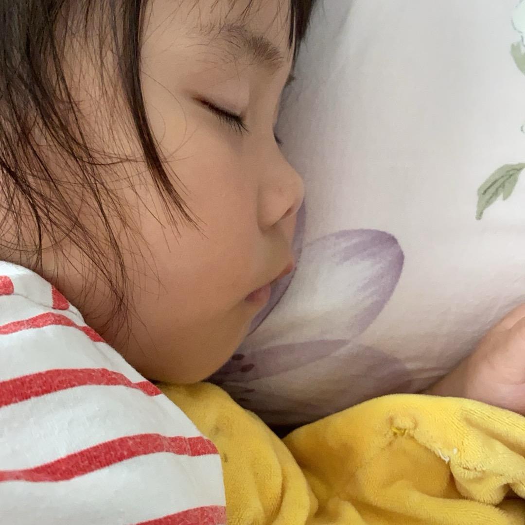 吃饱饱睡睡好😴